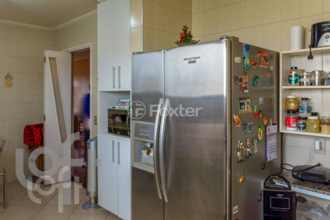 Image 32 - 327216