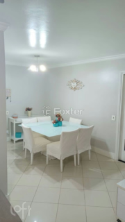 Image 11 - 327315