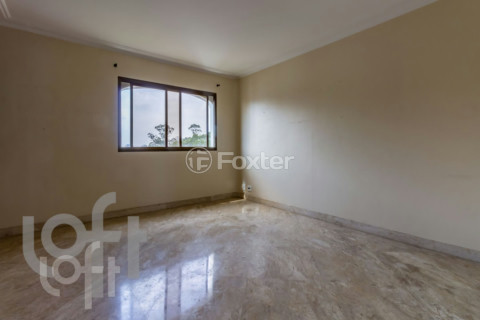 Image 23 - 327388