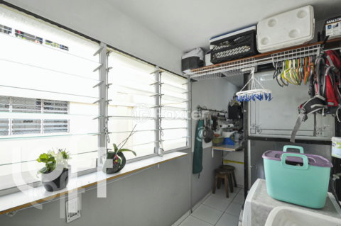 Image 31 - 327485