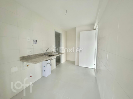 Image 3 - 327508