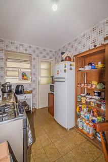 Image 18 - 327625