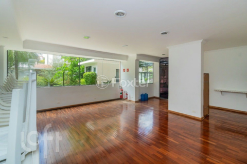 Image 61 - 327767