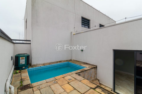 Image 26 - 327899