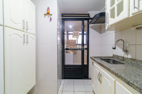 Image 23 - 327899