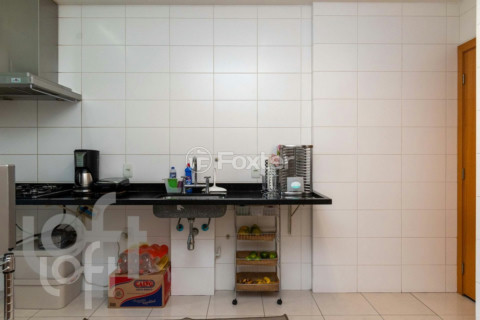 Image 37 - 327920