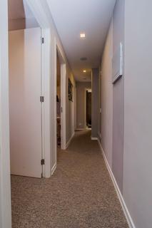 Image 3 - 328215