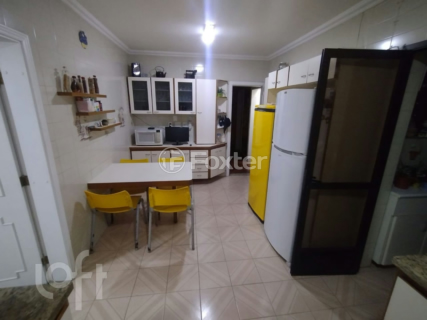 Image 10 - 328556