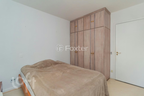 Image 31 - 328587