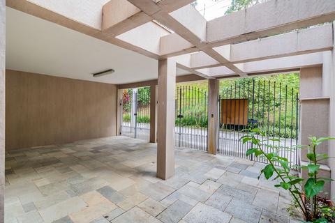 Image 36 - 328589