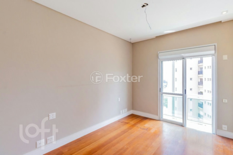 Image 34 - 329333