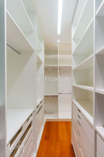 Image 39 - 329333