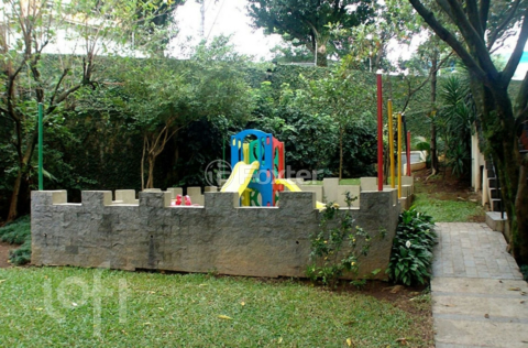 Image 15 - 329502