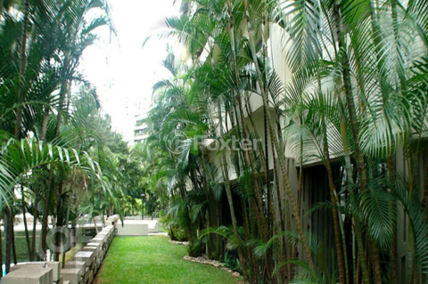 Image 14 - 329502