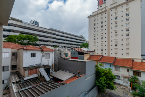 Image 20 - 329503