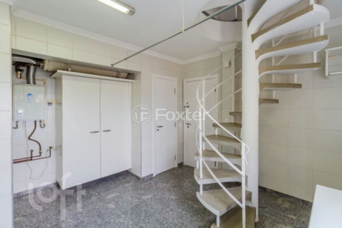 Image 71 - 329552