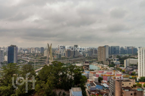 Image 19 - 329552