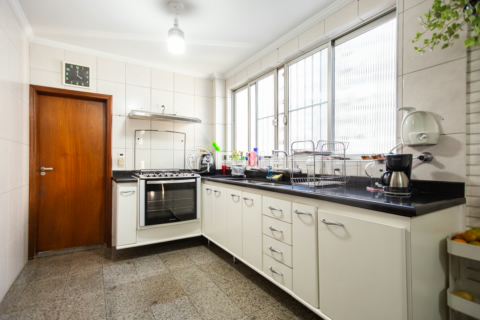 Image 11 - 329693