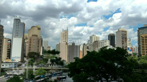 Image 9 - 329817