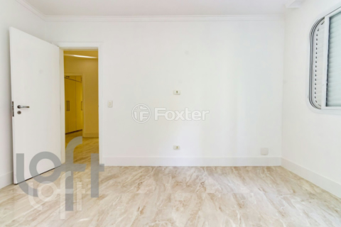 Image 27 - 330576