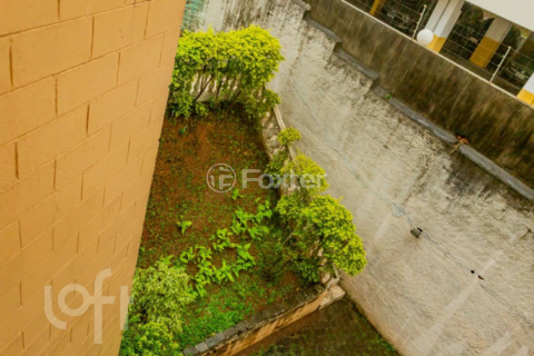 Image 27 - 332038