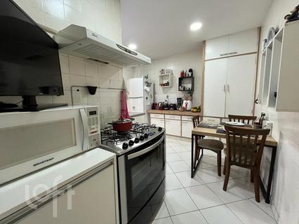 Image 11 - 332064