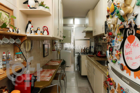Image 33 - 332282