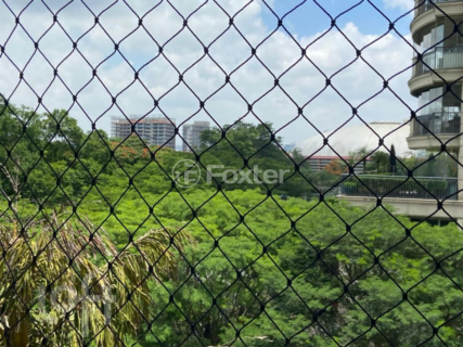 Image 14 - 333311