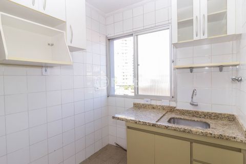 Image 17 - 334022