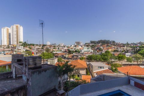 Image 20 - 334022
