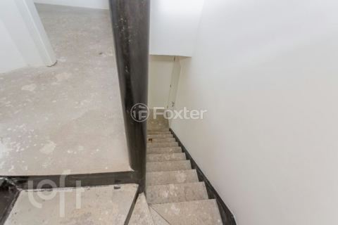 Image 30 - 334558