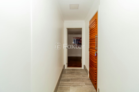 Image 21 - 334740