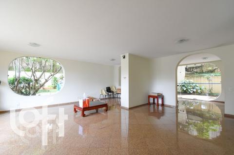 Image 50 - 335157