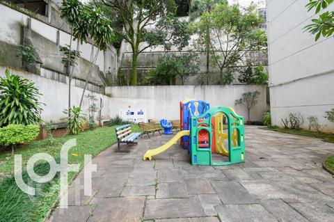 Image 49 - 335157