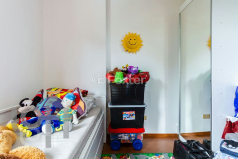 Image 32 - 335402