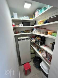Image 10 - 335516
