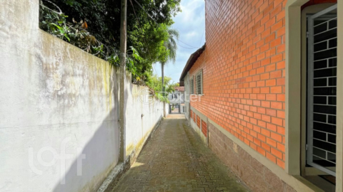 Image 58 - 337695