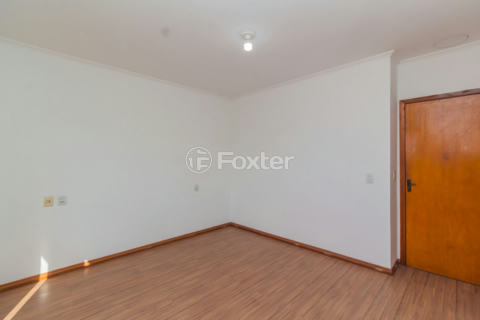 Image 32 - 337744