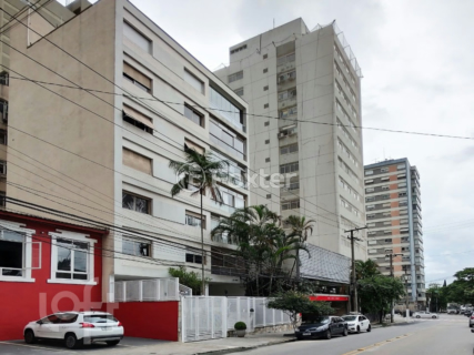 Image 24 - 363291