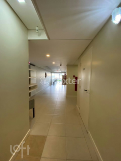 Image 6 - 367711
