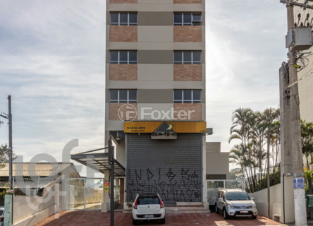 Image 17 - 369395