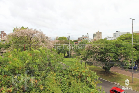 Image 13 - 369844