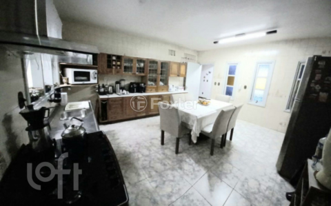 Image 10 - 371084