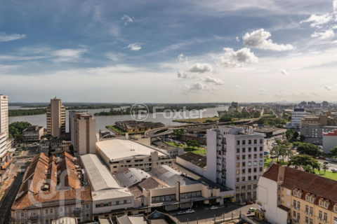Image 24 - 371519