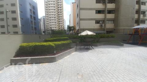 Image 35 - 371792