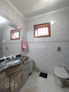Image 7 - 372521