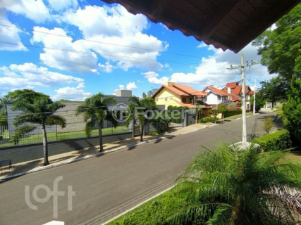 Image 4 - 372521