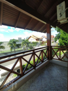 Image 10 - 372521