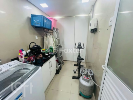 Image 32 - 372707