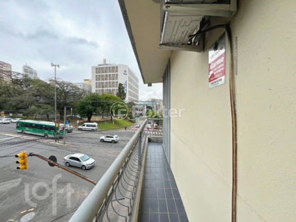 Image 39 - 372831